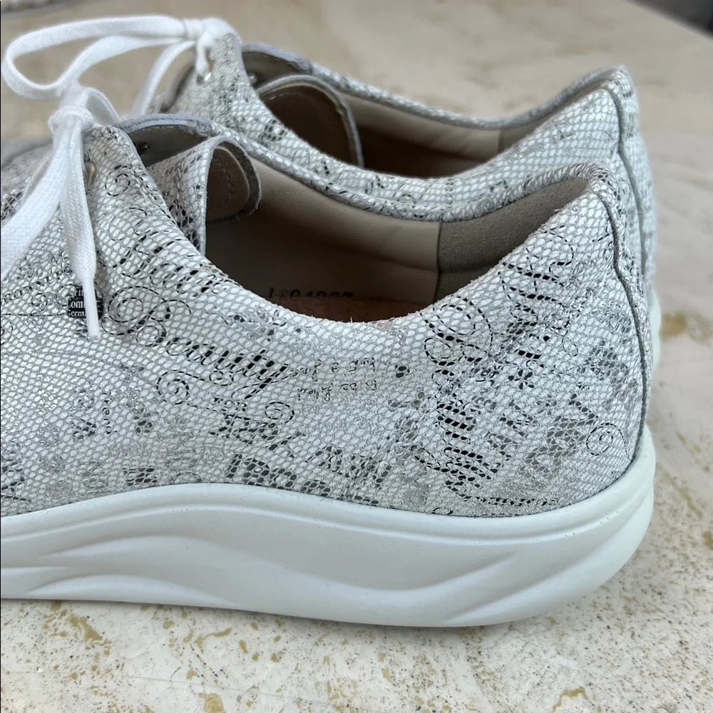 Finn Comfort Made in Germany Womens Ikebukuro Shoe - Words Bianco, Size 8 US - Picture 8 of 17
